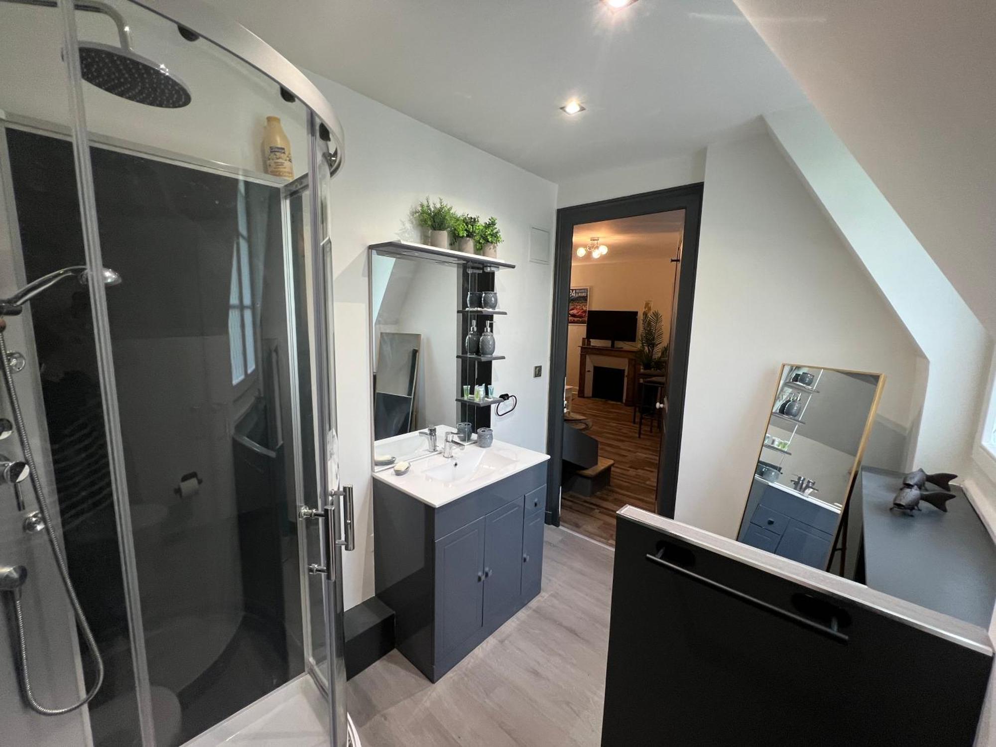 Duplex Au 2Eme Et De Notre Maison -Acces Au Jardin-Smart Tv-Streaming-Wifi Le Mans Luaran gambar