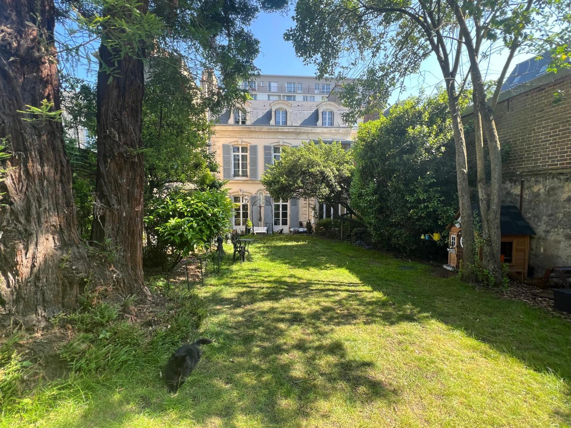 Duplex Au 2Eme Et De Notre Maison -Acces Au Jardin-Smart Tv-Streaming-Wifi Le Mans Luaran gambar