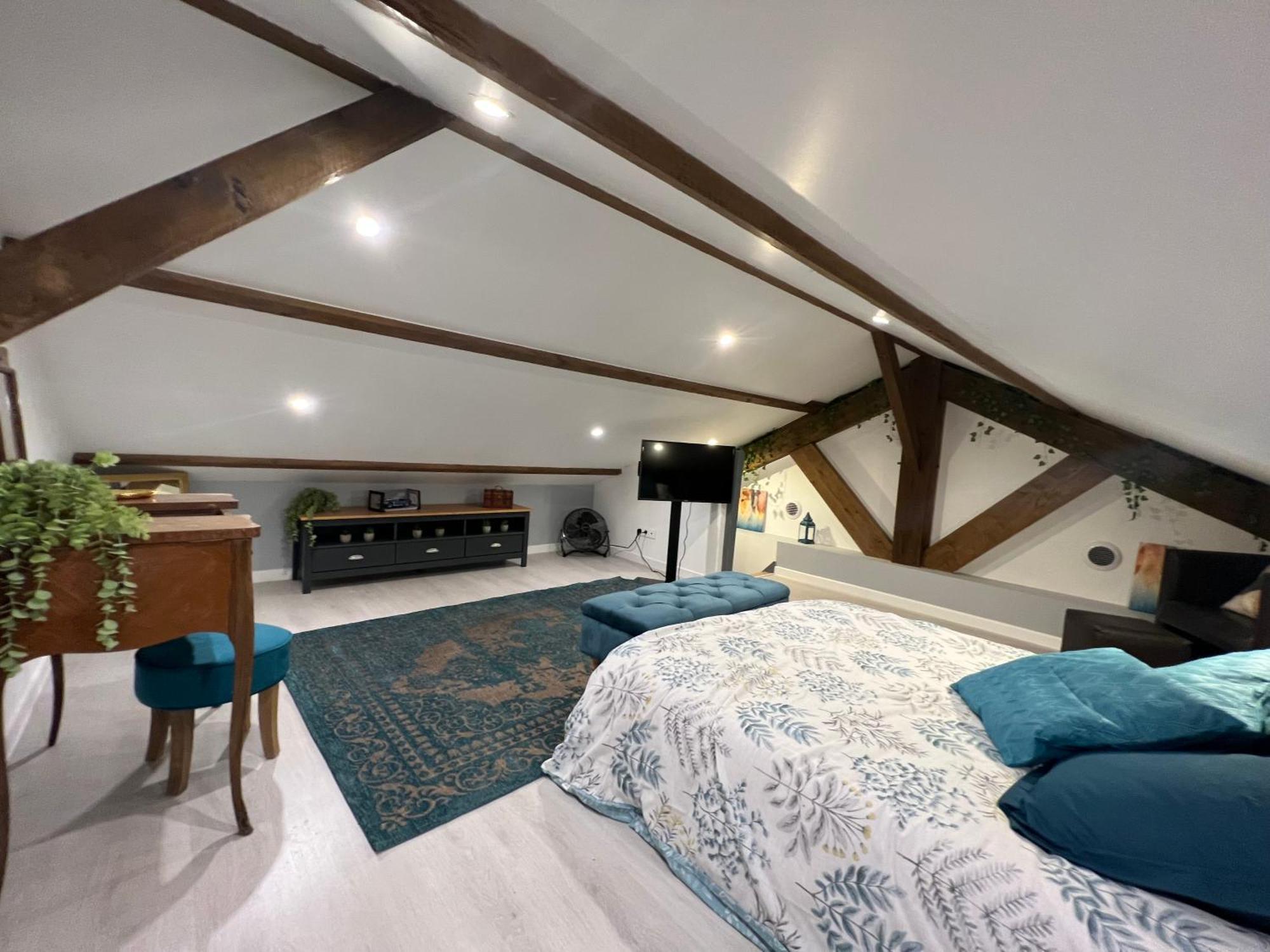 Duplex Au 2Eme Et De Notre Maison -Acces Au Jardin-Smart Tv-Streaming-Wifi Le Mans Luaran gambar
